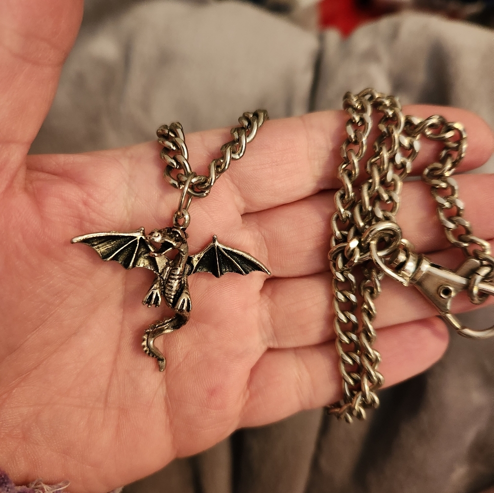 Unisex dragon necklace